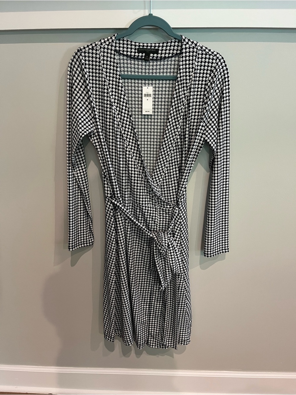 Banana Republic Navy and White Elephant-Print V-Neck Dress